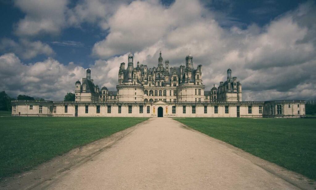 money guide discommercified