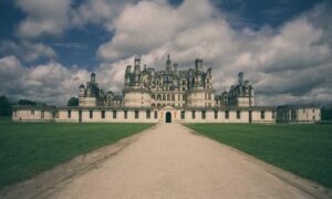 money guide discommercified